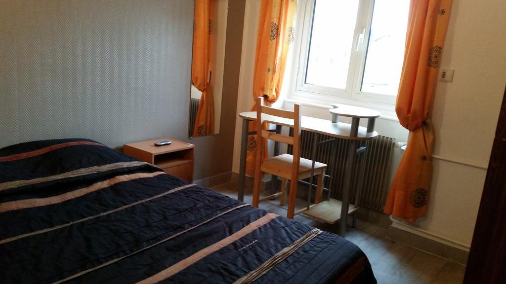 Hotel D'Alsace Villeurbanne Camera foto